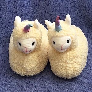 Kid llama slippers
